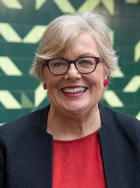 Bronwyn Hayward 2023 portrait