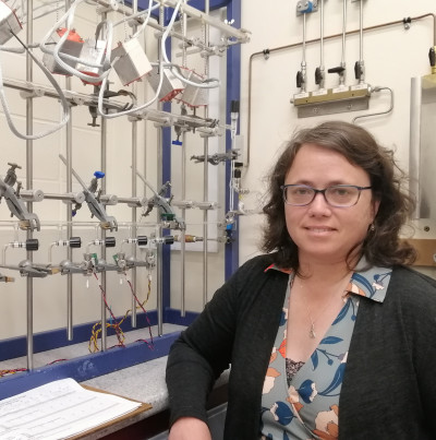 Dr Petchey Scientist in the lab