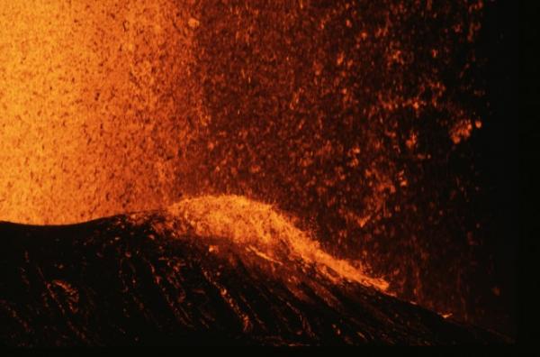 image Puu oo vent Kilauea volcano Hawaiian Islands 2 Custom