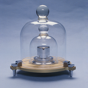 image old Kilogram prototype in Paris